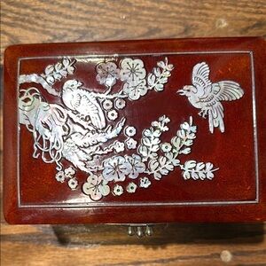 Vintage Asian Musical Jewelry Box with Mother of Pearl Inlay
